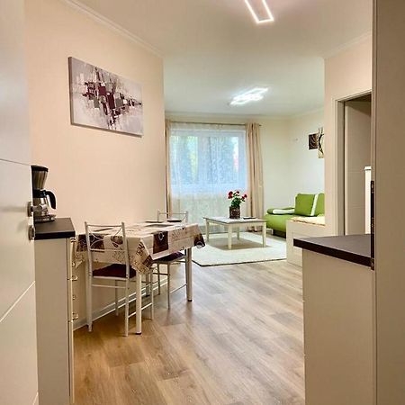 Wohnung Im Erdgeschoss Bietigheim-Bissingen Exterior photo