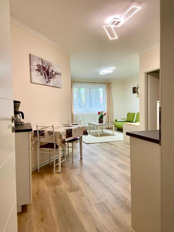 Wohnung Im Erdgeschoss Bietigheim-Bissingen Exterior photo